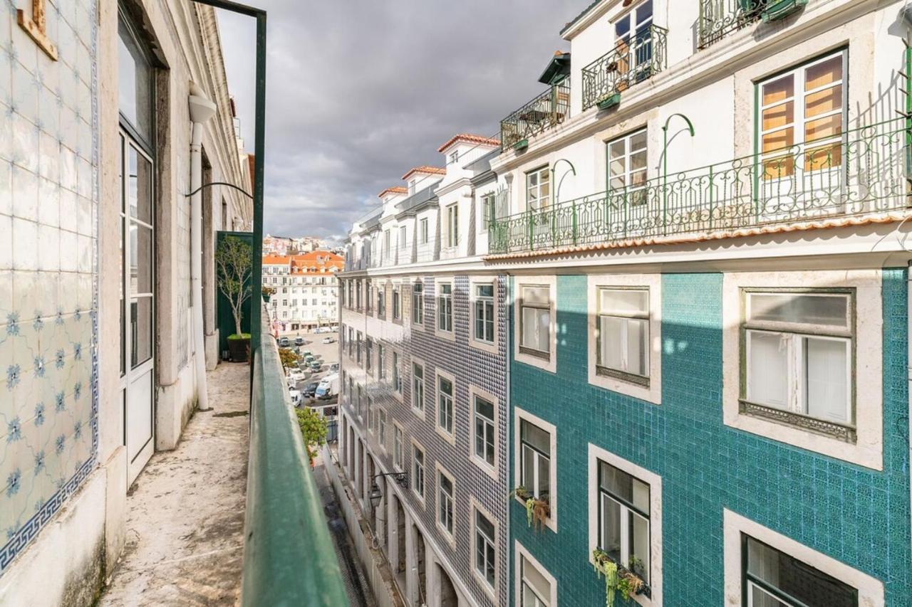 Charming 2 Bedroom Apartment Next To Praca Da Figueira Lisbon Exterior photo